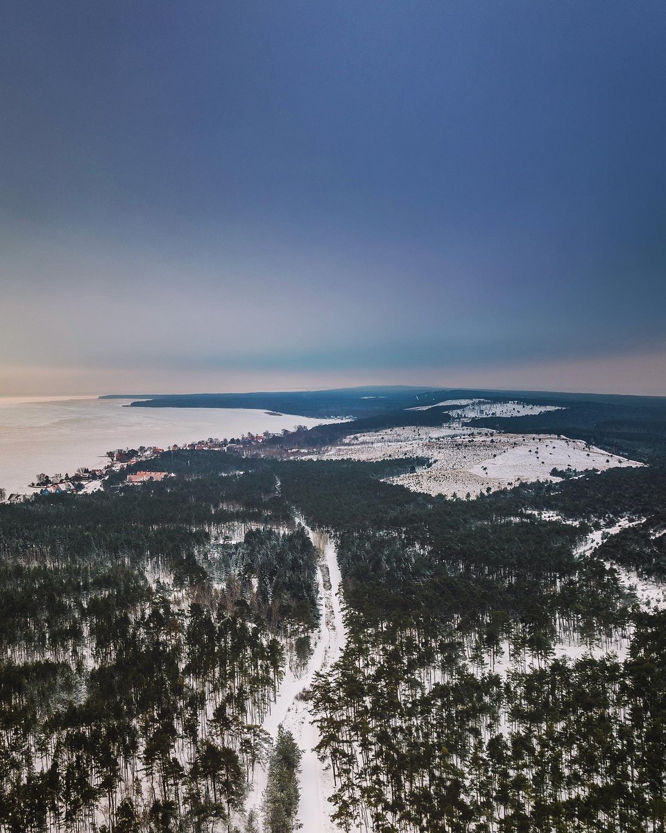 NejauNet's tweet photo. #Neringa #Lithuania #Lietuva #dronas #Mavic3 #djimavic3 #winter2023 #lithuanianature #kursiumarios #kursiunerija #neringa #curonianspitnationalpark #preila https://t.co/liGuUobp2s