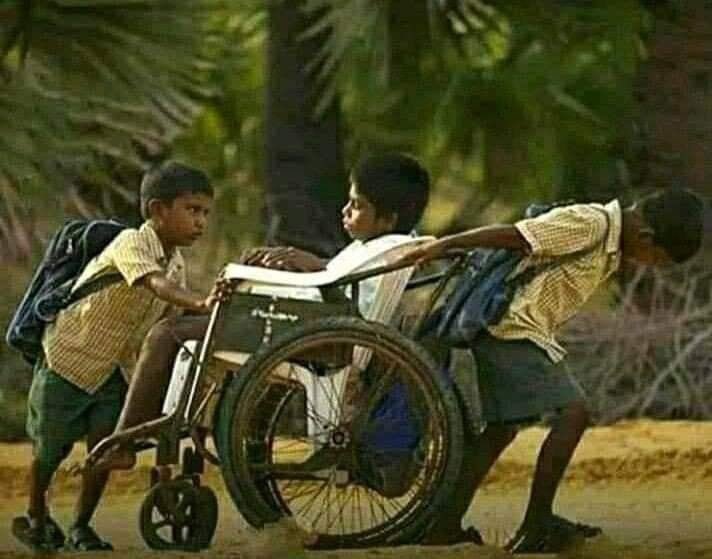 ashutosh_1508's tweet photo. साथ निभाने वाले
हालात नहीं देखा करते !! 
.
.
.
.
.
@Gulzar__sahab https://t.co/EPqaezwfG9