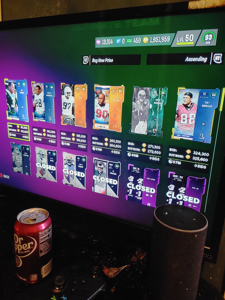 Josh03836679's tweet photo. can buy. ltds if anyone needs them or a cental card lete know if interested #Madden23 https://t.co/A58misY6ng