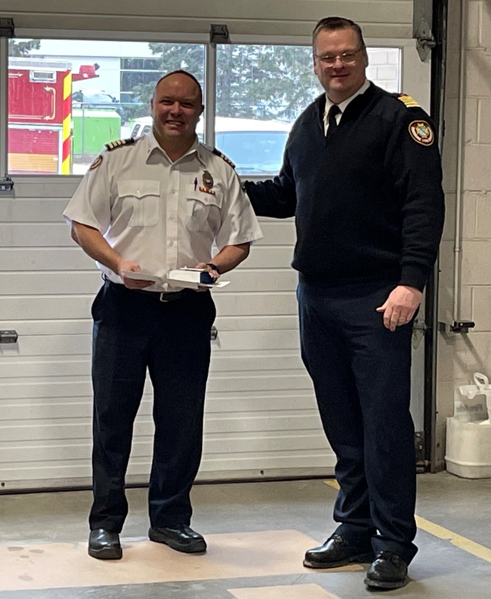 CambridgeFD's tweet photo. DC Churchill received his Provincial Long Service 30 year bar as well, the Federal 30 year Fire Services Exemplary Service Bar from Chief Arnold. Thank you Brad for your outstanding service to the community.
@CPFFALocal499
@cityofcambridgeCFD https://t.co/VflUVaw3hF