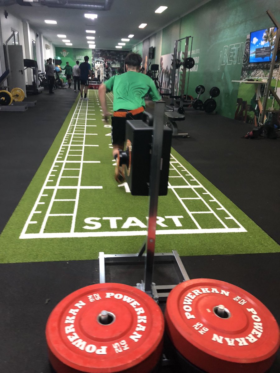Alemaurente05's tweet photo. Día 1 de prácticas en @RBetisCantera, a disfrutar del camino! ⚽️🏋️‍♀️🏃 https://t.co/wMwwZoltmK