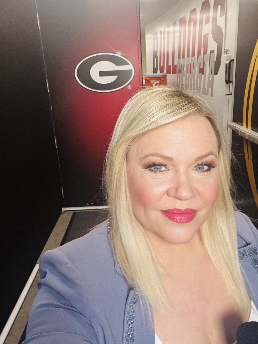 Holly Rowe tweet media
