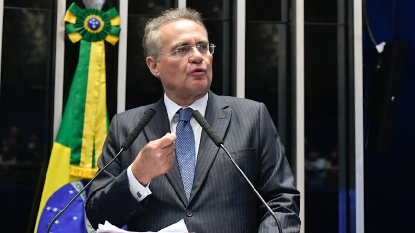 FranceNews24's tweet photo. ⚡FLASH - #Brésil : Le sénateur brésilien Renan #Calheiros demande à la Cour suprême fédérale l'extradition immédiate de l'ancien président Jair #Bolsonaro, qui se trouve aux États-Unis. #BolsonaroExtradition #LulaPresidente1️⃣3️⃣ https://t.co/kcOCSdVA07
