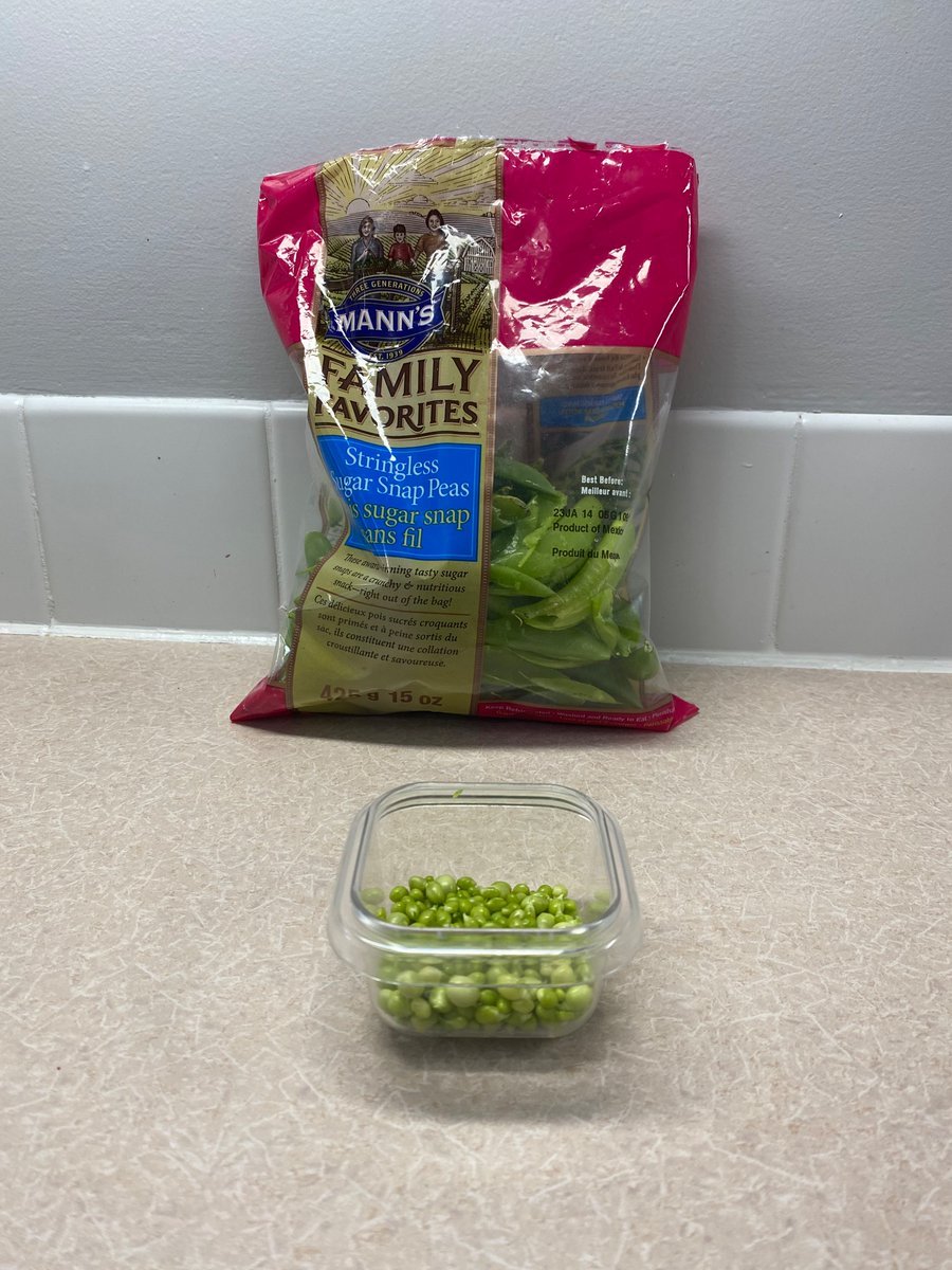 leppster5's tweet photo. @VeggiesMadeEasy 3/4 of a pack of peas cracked and barely a teaspoon worth. Absolutely pathetic. https://t.co/wHiwVNgvvU