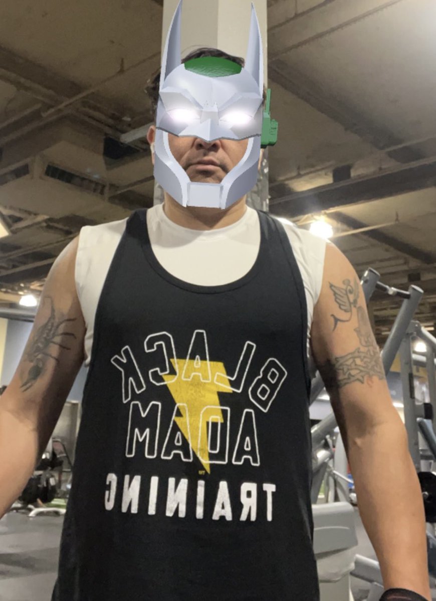 MeetAngell's tweet photo. Lest ff gooo 2023 let’s get rip again, my goal for this year is to get my six pack back. #bornready #healthy #Web3 #blockcahain #batcowls #gymmotivation @batcowls @DCNFTOfficial @hro @TheBatman @DCComics @BatmanvSuperman @Superman @MuscleMilk #wheyprotein  #happylife YOLO https://t.co/lRHoY4mnJB