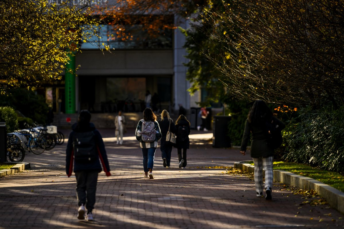 NortheasternCPS's tweet image. New Year who&apos;s this? And just like that, we are back on campus! 

📸: Matthew Modoono &amp;amp; Alyssa Stone

#northeasterncps #northeasternuniversity
