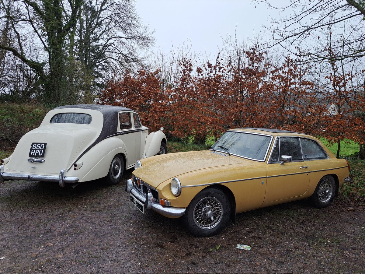 #CrashboxCarClub 2023 #NearlyNewYearsDayRun a great if wet morning gathering of members thanks to <a href="/HartnollHotel/">Hartnoll Hotel</a> for excellent hospitality