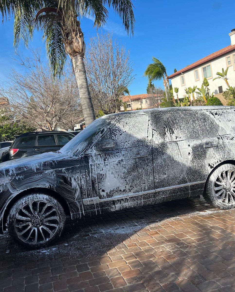 WDateiling's tweet image. Car wash mobile and Dateiling @sanfernadovalley