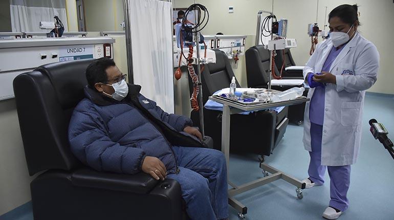 PuebloDigital2's tweet photo. 5000 pacientes superaron el cancer en los centros de energia nuclear y radioterapia!! 
 Informó ayer la directora general ejecutiva de la Agencia Boliviana de Energía Nuclear, Hortensia Jiménez
#ElAlto @grupoeldeber @ahora_elpueblo @ElAltenoOficial @pagina_siete https://t.co/6KWo65m0kB