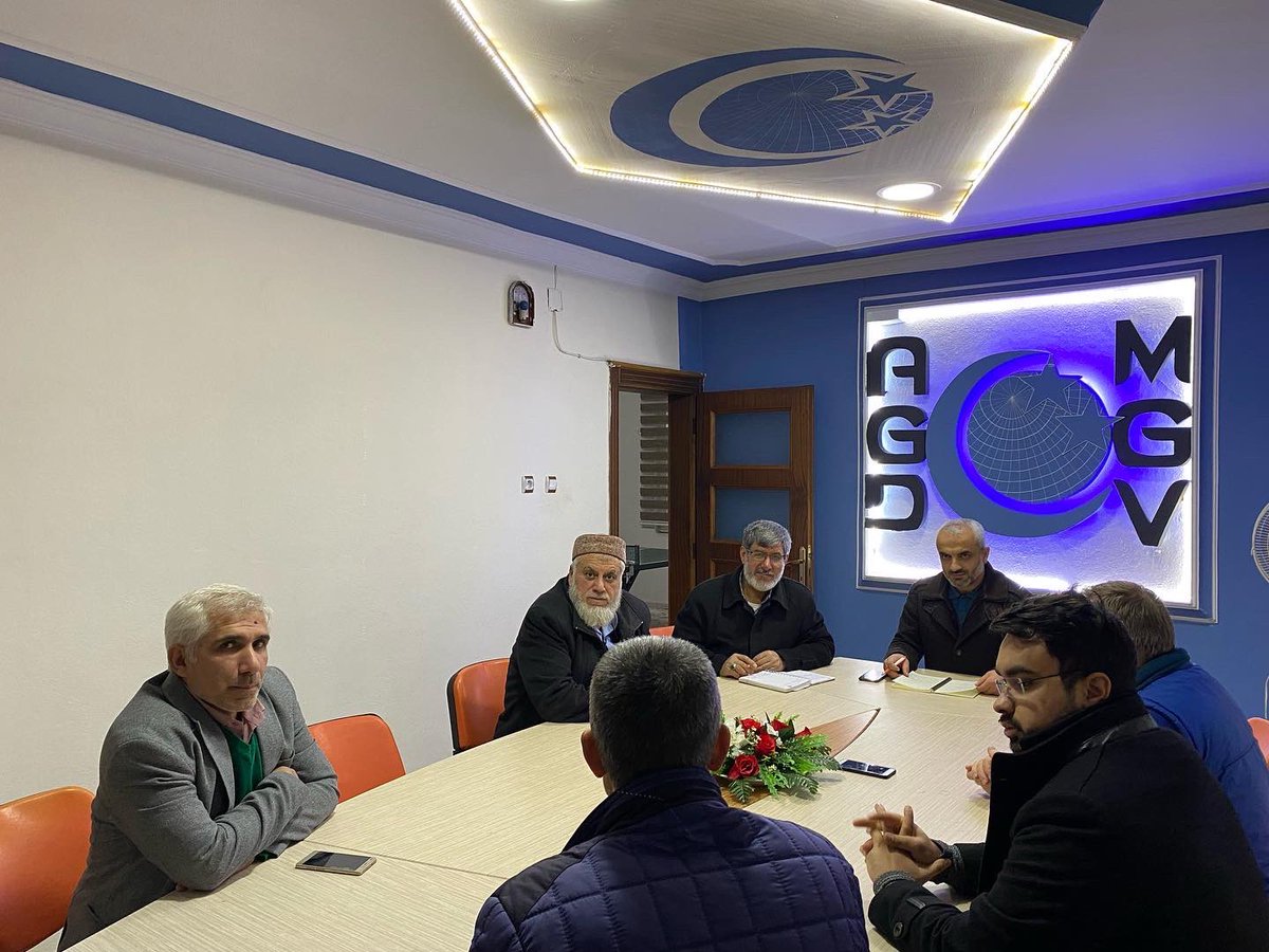 agddulkadiroglu's tweet photo. İlçe yönetim kurulu haftalık toplantımızı icra ettik. Rabbim şuurlu olmayı, gayret etmeyi ve yaptığı işi Allah rızası için yapmayı nasip etsin inşallah. https://t.co/G6fGuoZIM2
