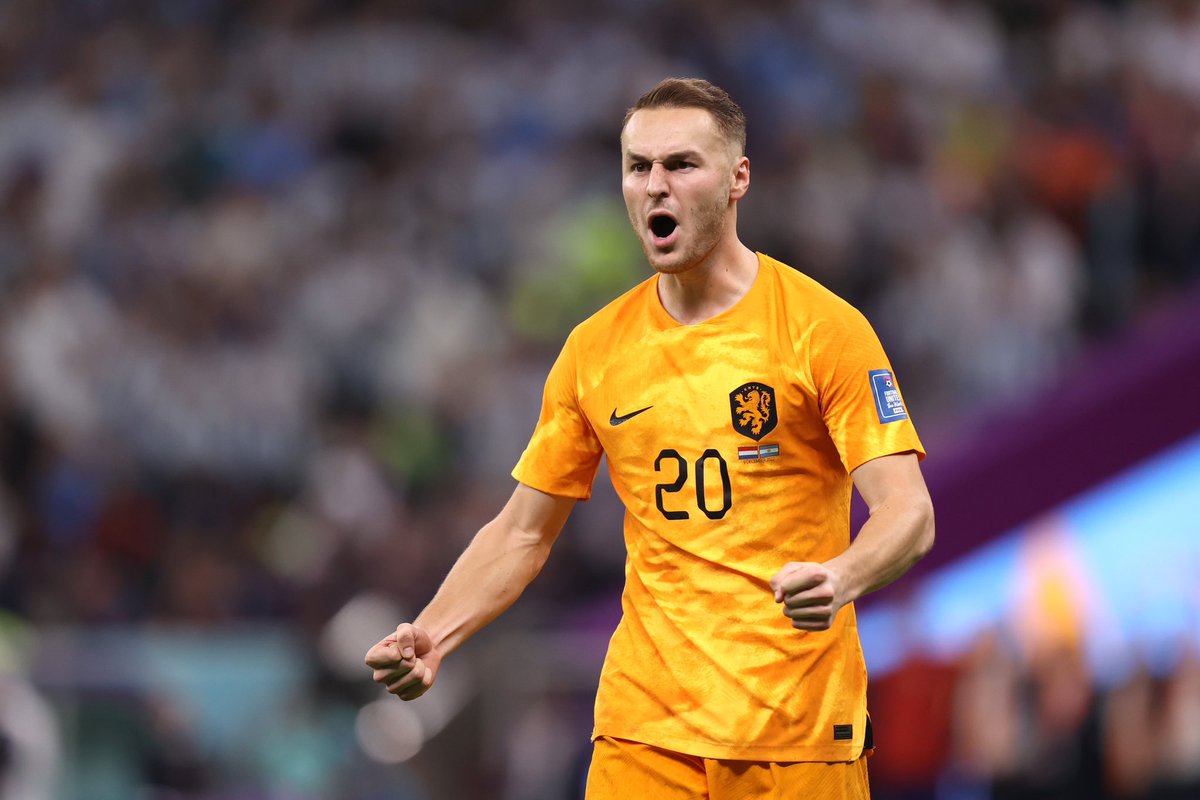 Teun Koopmeiners: “I saw the links and stories about Liverpool — nice to see that but I’m 100% focused on Atalanta, I’m so happy to play here”. 🔴🇳🇱 #LFC Atalanta have received no approach or bid from Liverpool for Koopmeiners as of now.