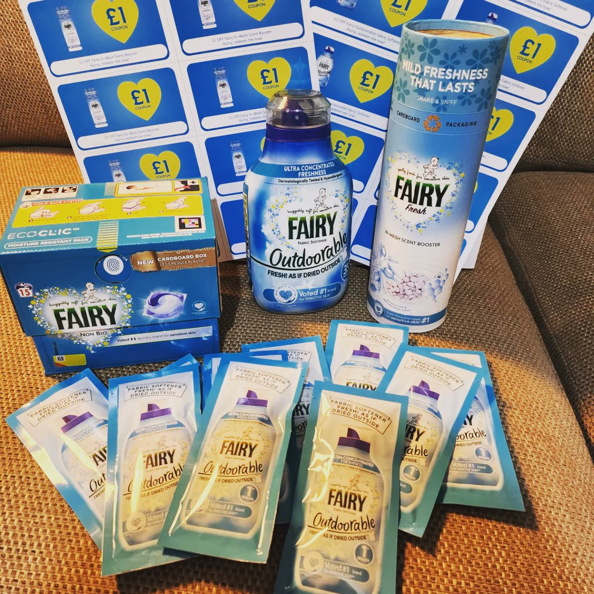 lyndymcc70's tweet photo. Woohoo!! Some more products to test from Supersavvyme!!! It smells amazingly fresh, can't wait to try it out....Bedding first!!!
#fairyfreshness #FairyDreamTeam #laundrydreamteam #FairyNonBio #savvycircle #ad 
@SuperSavvyMeOfficial
@joyofclean https://t.co/ZImryxVyaa
