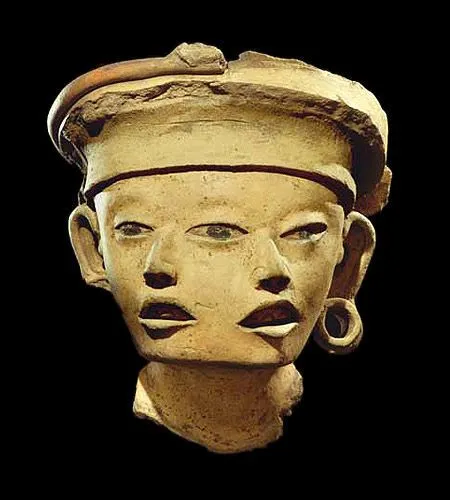 quasimondo's tweet photo. Double-faced, triple-eyed head, Remojadas culture, ca. 100-1000, Veracruz, Mexico #NotGenerated https://t.co/G2t35DhCFF