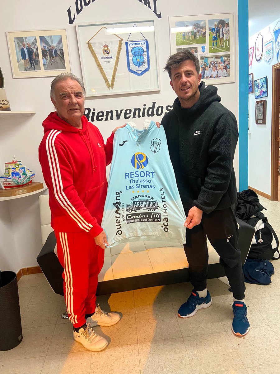 Crece la familia celeste con una nueva incorporación.
Bienvenido Josemi!!!

#TerceraRFEF #alaviveiriño #viveirocf