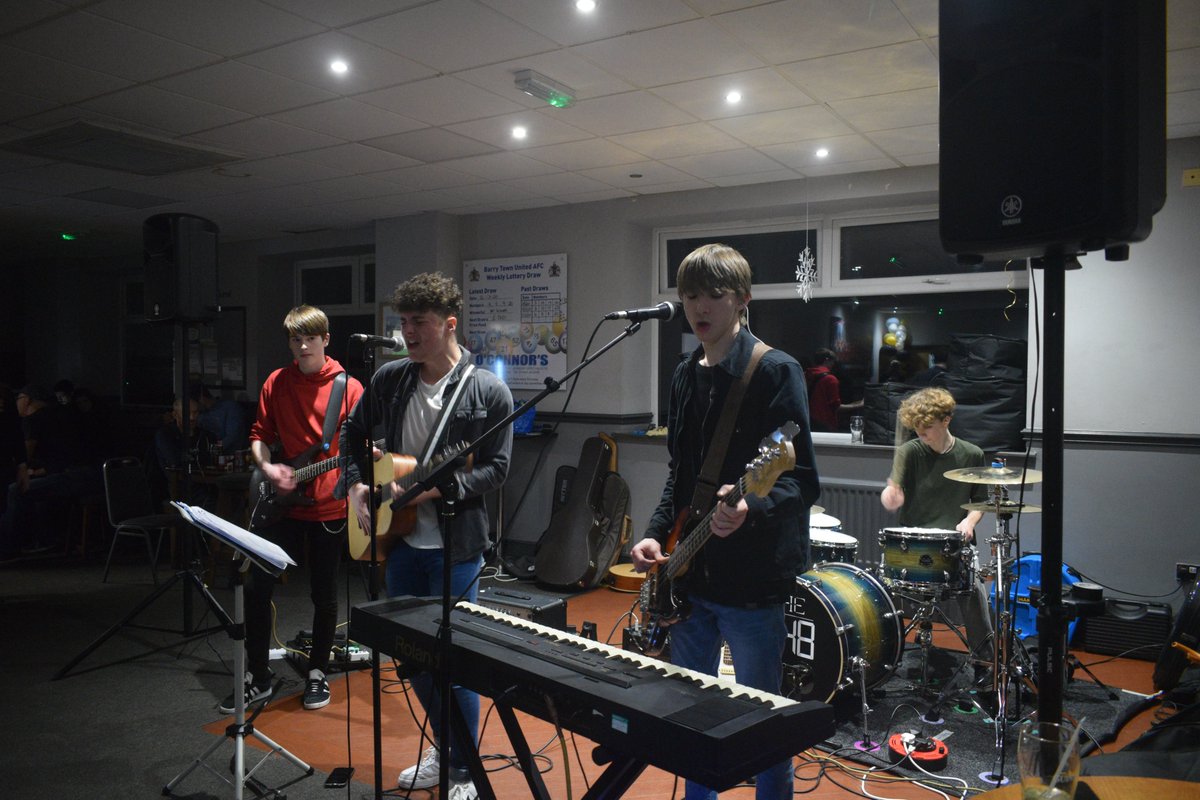 the8_48's tweet photo. First gig of 2023 #the8_48 #rockband #rockmusic #livegig #livemusic #originalsong #originalmusic #unsignedband  #keepcardifflive #southwalesmusicscene #southwalesmusic #cardiffmusic #cardiffmusicscene #unsignedrockband #lovethevale #unsignedartist #unsignedrockband #lovethevale https://t.co/MPqBOsG5iU
