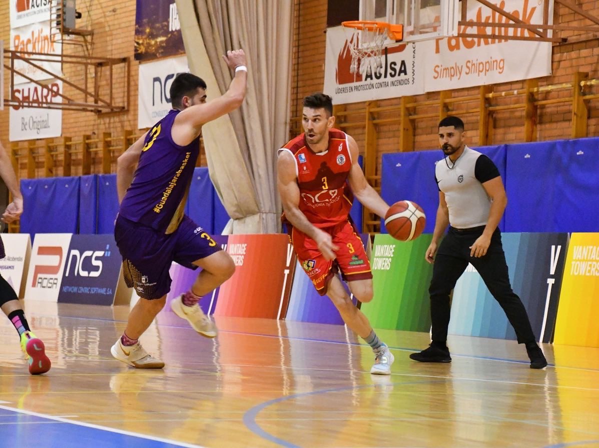 josete8877's tweet photo. 👉 @Tejera12 👈 🔝 🏀
@cbalcobendas 💪
#LigaEBA
#SienteElGranate
📸 Patricia Garrido. https://t.co/1e0VlP3vVA