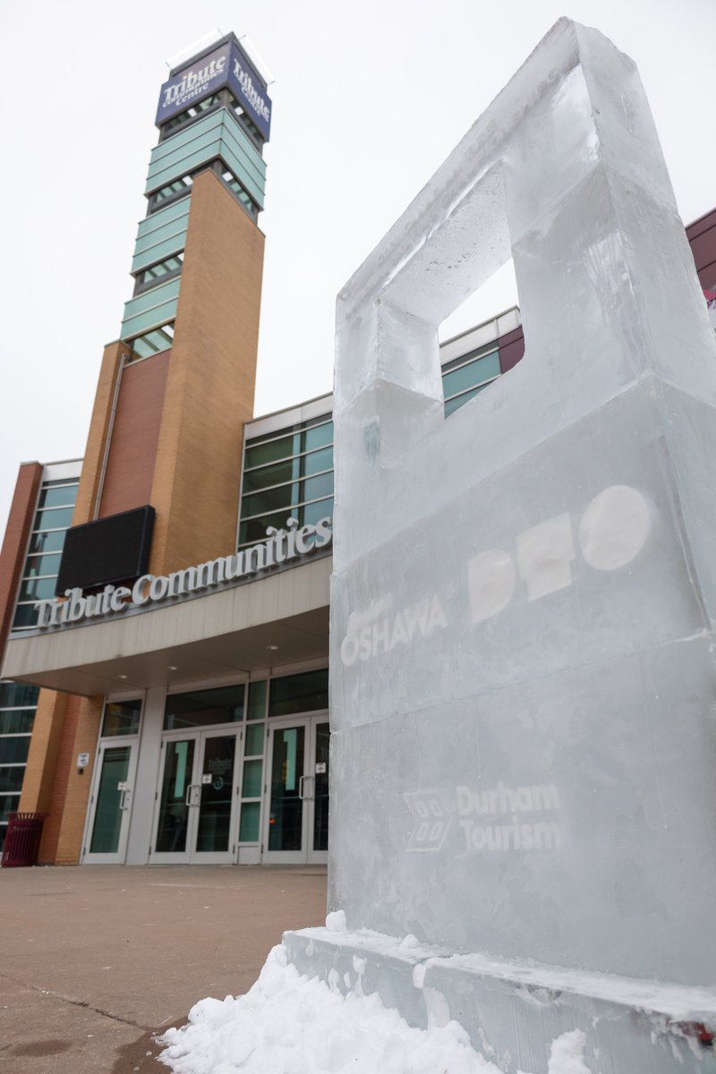 MyTributeCentre's tweet photo. Come check out the ice sculpture photo frame outside Gate 1 at the @MyTributeCentre put up by @OshawaDowntown for this week's @SkateCanada 2023 Canadian Tire National Skating Championships. Take a picture and don't forget to tag us! #NowThatsCool #dtOshawa #Oshawa https://t.co/izuz17dPLx