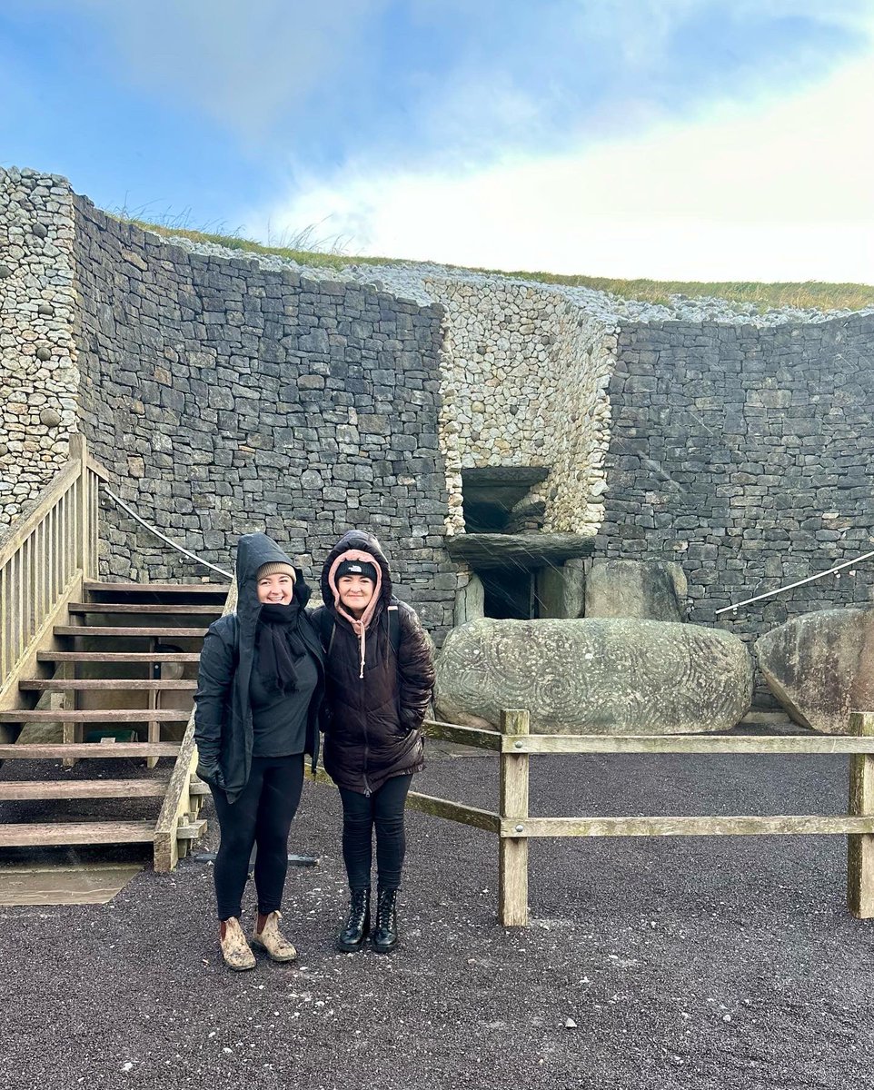 TaraMorganMedia's tweet photo. A Monday well spent exploring Newgrange ❤️ 
Weather was lovely 💦🥶

#HappyMonday #ExploringIreland https://t.co/L8TmoBJVL6