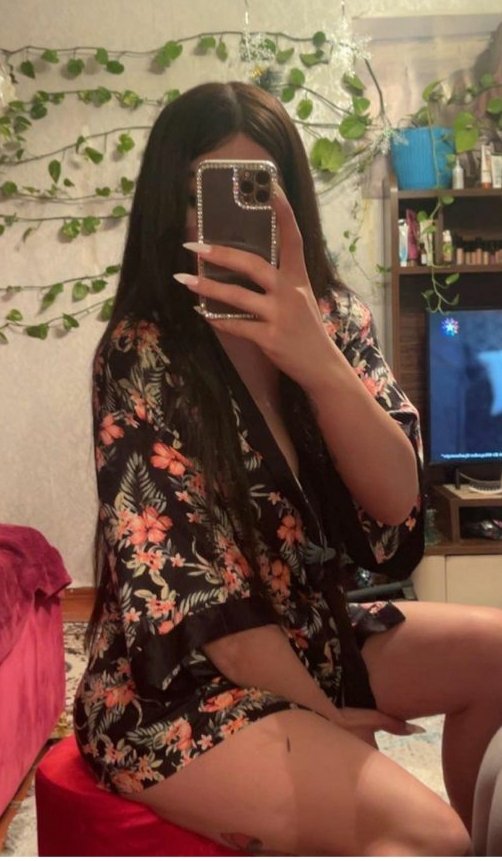 Iyi geceler yarın aksam musaitiz