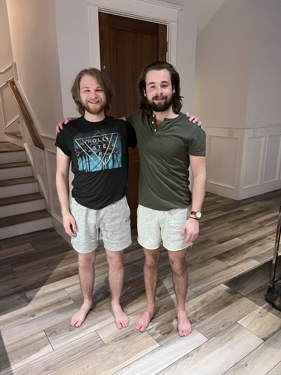 John “𝕶𝖎𝖓𝖌 𝕯𝖆𝖛𝖎𝖉” Porn Disrespector on Twitter: "Just two dudes united by the drive to help as
