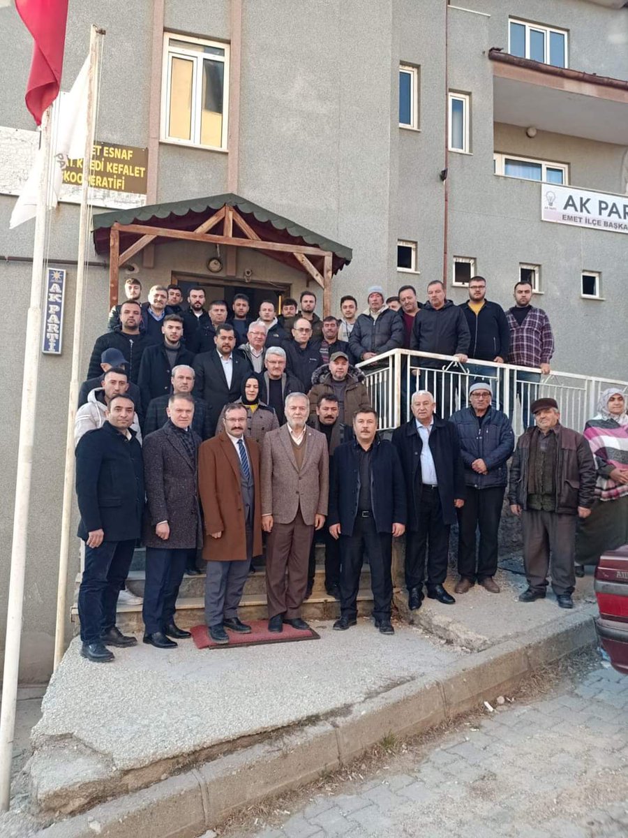 GenclikEmet's tweet photo. 📍AK Parti Emet İlçe Başkanlığı

✅ 23.Dönem Muğla Millet Vekilimiz,Merkez Karar ve Yönetim Kurulu Üyemiz,Siyasi ve Hukuki İşler Başkan Yardımcımız Sayın Dr.Mehmet Nil Hıdır Kütahya ziyaretleri kapsamında ilçemize ziyaret ettiler.İlçemizde misafir etmekten onur duyduk teşekkürler https://t.co/dmK3S9REcE