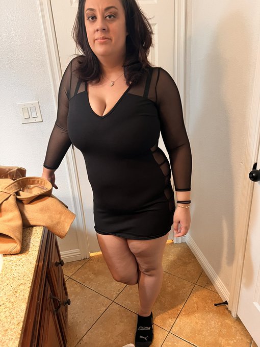 Hi everyone how was everyone&rsquo;s weekend!?😊 https://t.co/vcVgtSgF3H<a href="/tag/hotwife"class="tags"><span>#hotwife</span></a>