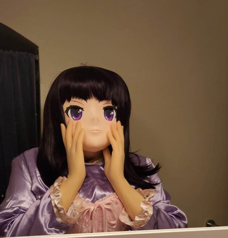 ShuruiO's tweet photo. I'm finally able to show the world who I am! I've never been happier and have longed for that first look in the mirror. So often, with fondness and joy, I've seen others with their mirror pictures. Here is my first!

Hello, all! I'm Evelyn! Hope to meet so many of you!

🎀💗🎀 https://t.co/y0GhyhKqrJ