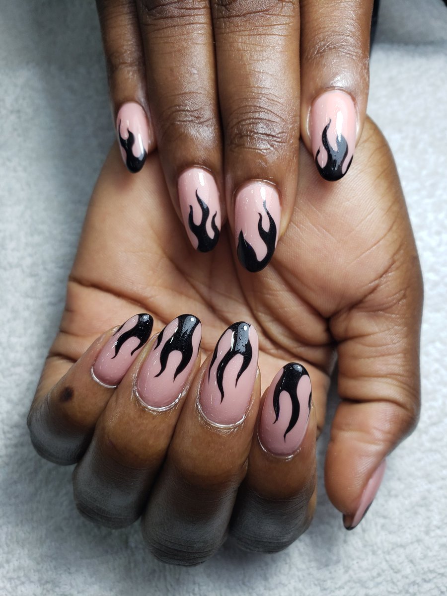 thenailguyi's tweet photo. Its a blazing hot new year....
Book your spot earlier https://t.co/p8TvZsxA1F