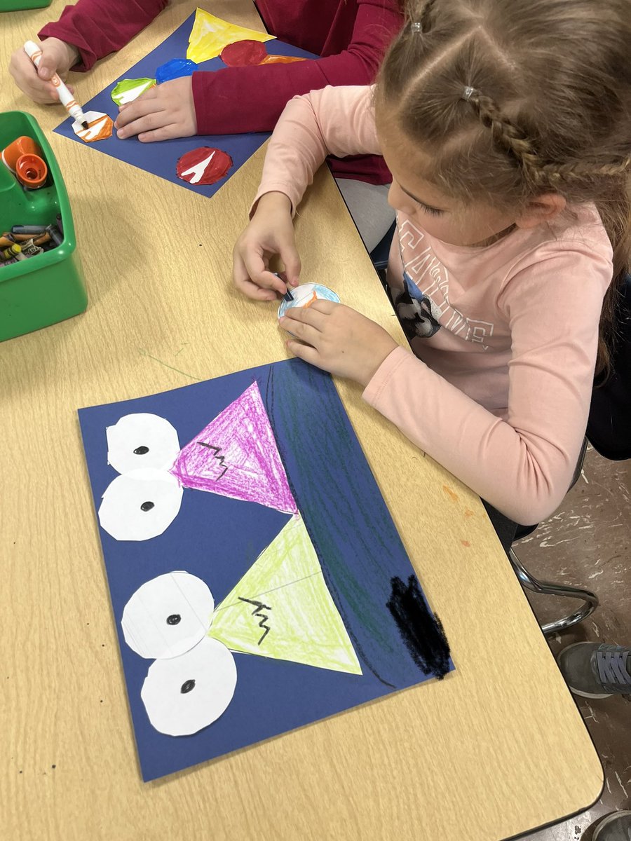 stephanieljacob's tweet photo. Cutting practice and shape identification= creative pictures! @SyringDragons @swartz_creek https://t.co/d3yO7VkNGS