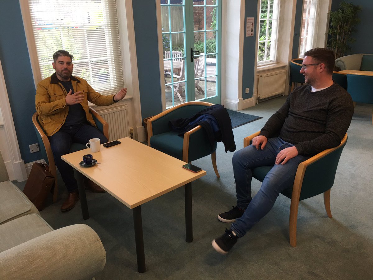 KingswayHouse's tweet photo. Do you run your own business from home? #KingswayHouse could be a real help to you. Use us as a #virtual or #registeredaddress & protect your privacy. Use our #meetingrooms to see clients for a professional image. Use our #hotdesking for a change of scenery. #WorcestershireHour https://t.co/FrEegRV3mE