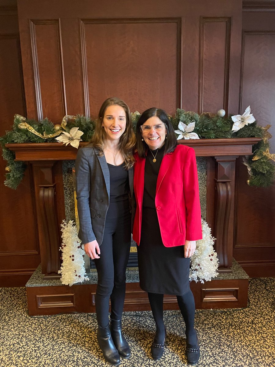 Always great to catch up with Minister <a href="/FilomenaTassi/">Filomena Tassi</a> . Today’s round table on tourism &amp; economic development set the stage for a great 2023. 

<a href="/MiltonChamber/">Milton Chamber</a> @HeartofOntario <a href="/FedDevOntario/">FedDev Ontario</a>