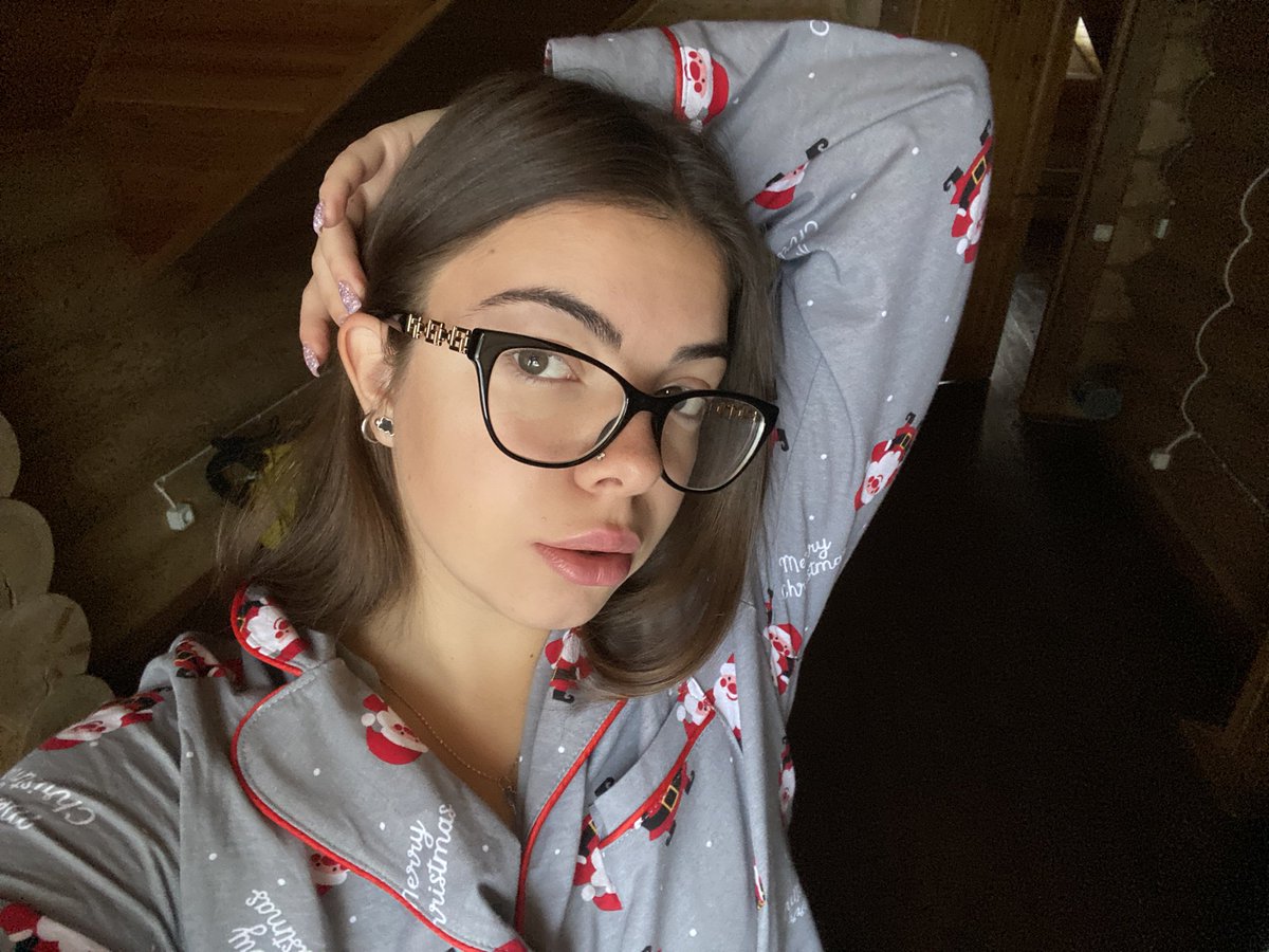 tash tweet media