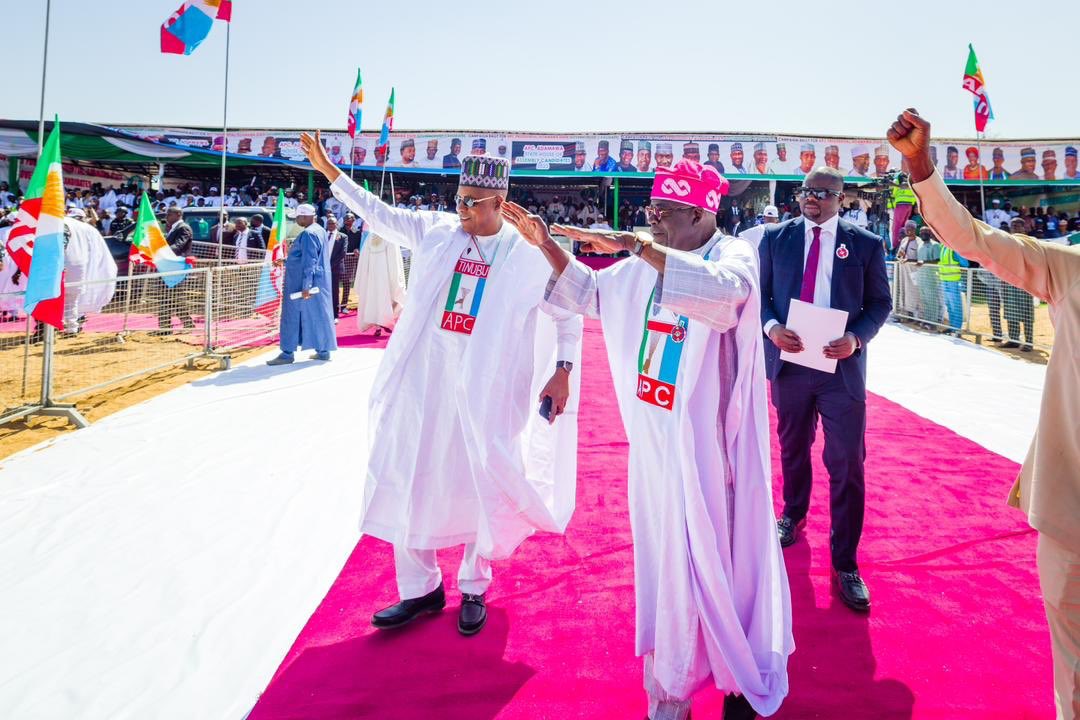MP_Muye's tweet photo. APC VP Candidate, Sen. @officialSKSM earlier today alongside President @MBuhari, the Presidential Candidate of @OfficialAPCNg, Asiwaju @officialABAT, The Party’s National Chairman, Sen. Abdullahi Adamu, and Party Stalwarts Attended

#RenewedHope2023
#TinubuShettima2023 https://t.co/M18gVPj3DD