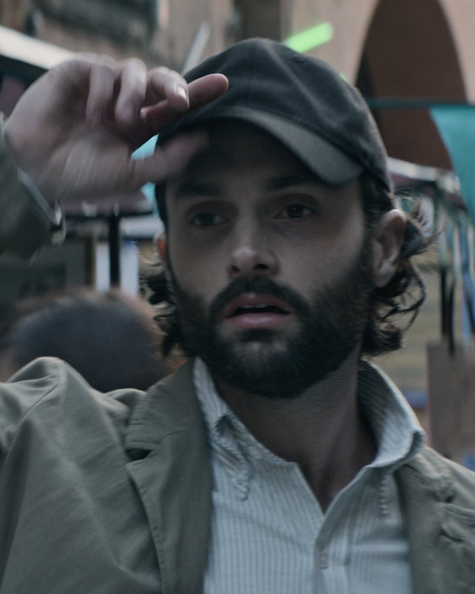 YouNetflix's tweet photo. now you see him, now you don't https://t.co/IKMbu6RC4q