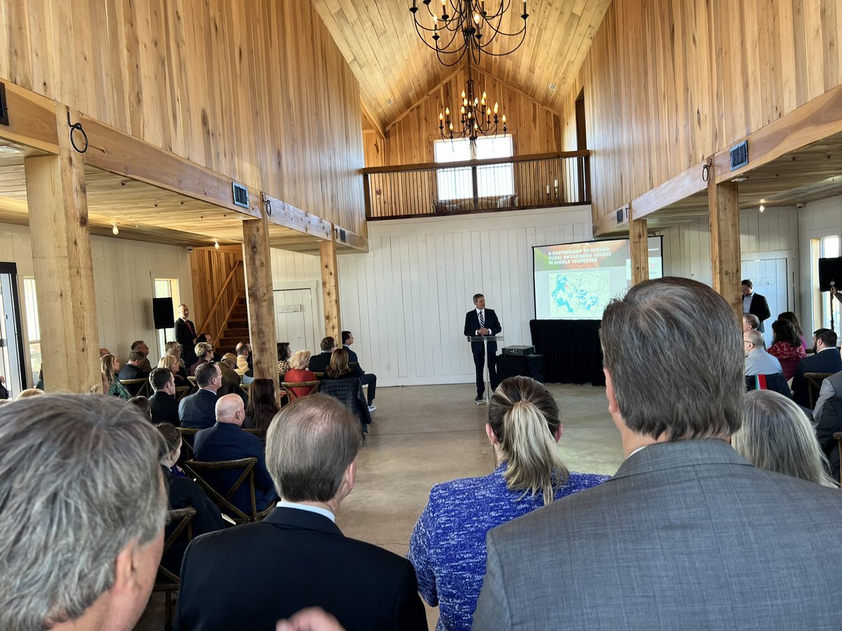 Largest broadband investment in state history presented today to the Southern Middle TN region! @GovBillLee & @CommishTNECD spoke to attendees which included @JakeMcCalmonTN, @ScottCepicky, @RepPatMarsh, Sen Joey Hensley, Rep Sam Whitson, Rep Kip Capley, & Rep Todd Warner.