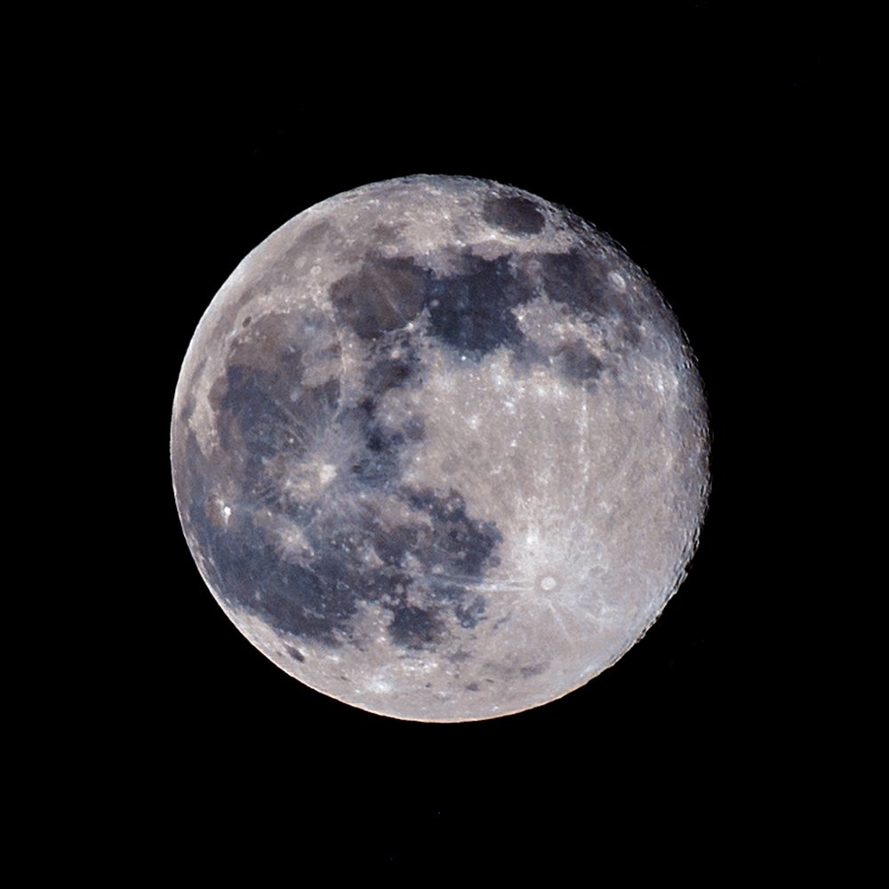 Weekend_Rebel's tweet photo. The Moon a few nights ago...

#Astrophotography #moon #lunar #MoonAfterYule #nikon https://t.co/cXvpBirBRd