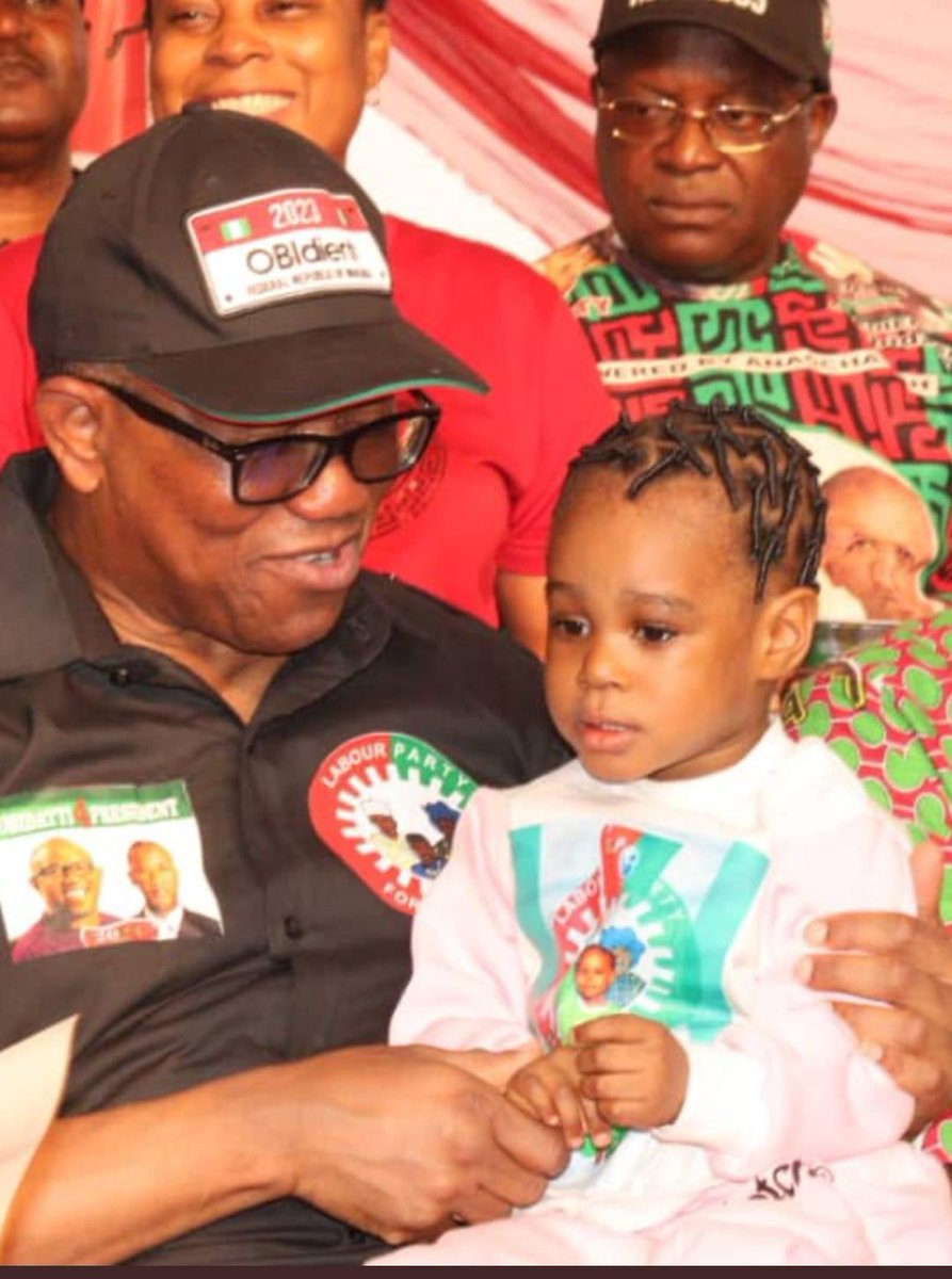 prudenceoflago3's tweet photo. Who Remembers baby chioma?
The poster baby of Asaba million march.
She met H.E Peter Obi today during Asaba LP rally.
Its Raining Miracles Already
Rufai Oseni. Warri. Delta State
Dino. Arewa Brekete
#TinubuInAdamawa
#AtikuGate #ObiDattiInAsaba #PeterObiInAsaba
#Obidatti023 https://t.co/j2ciVmFT1O