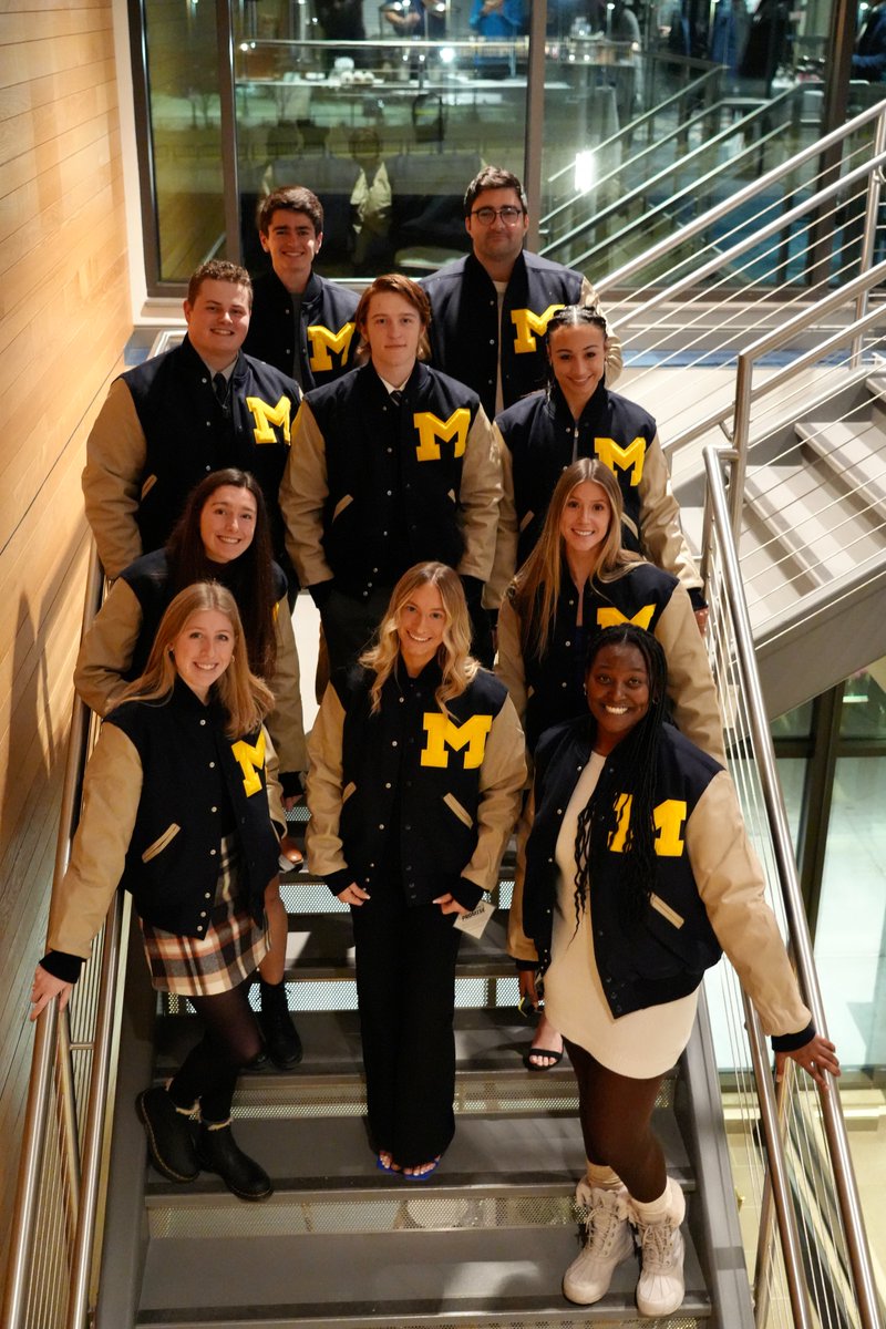 UMichTrack's tweet photo. Congrats to our first-year letter winners on some cool new jackets!

#GoBlue https://t.co/VTh9NrzbUR