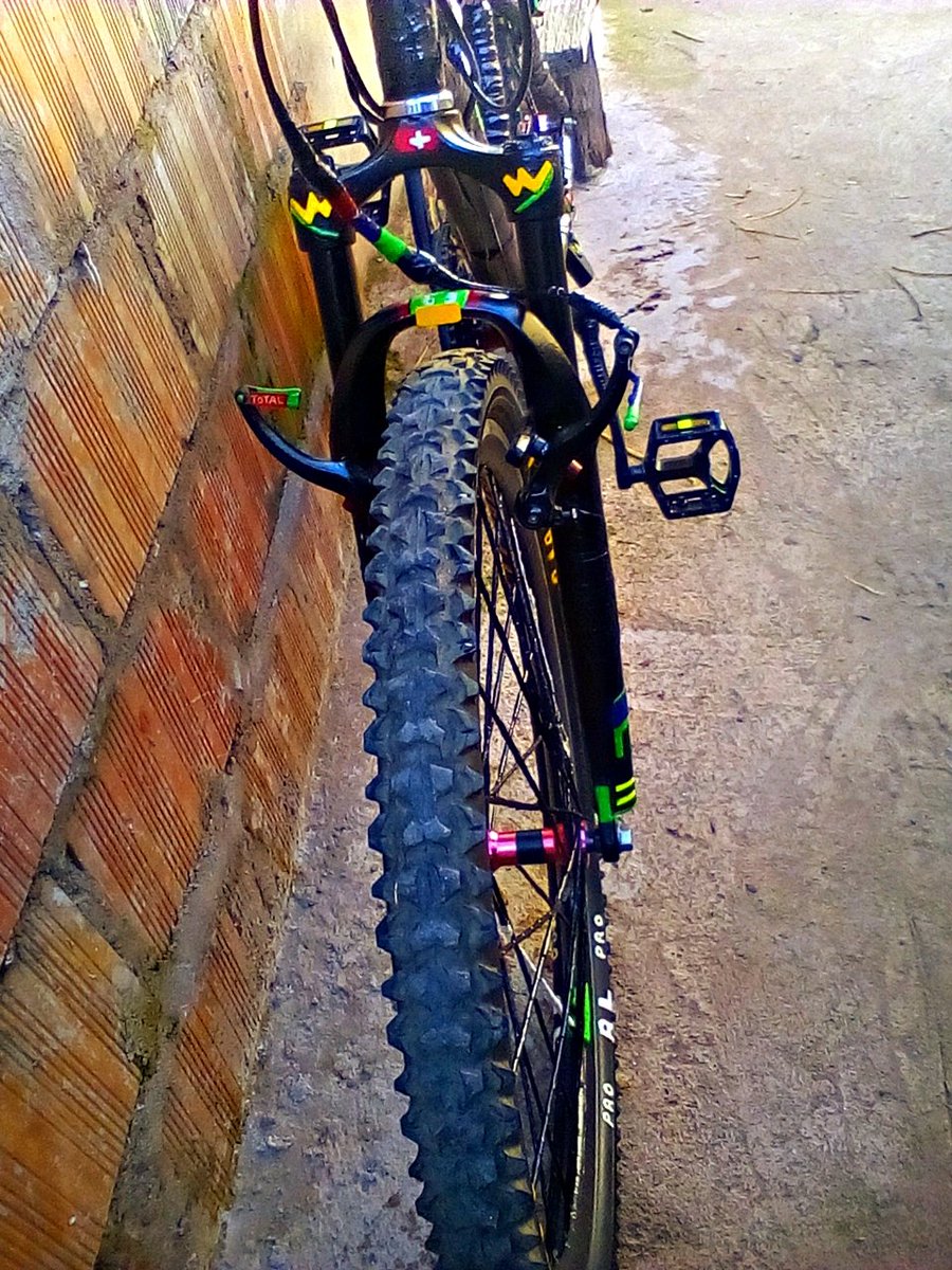 BrayanCaceresF0's tweet image. # Pirelli # Sport # Team Racing #bicyclechallenge #bicicleta