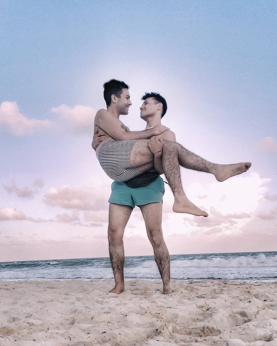rizosaldoble's tweet photo. 💖 Even on the cloudiest day my days shine by your side 💖

#CoupleGoals #couplegay #loveislove https://t.co/8mDk27ewie