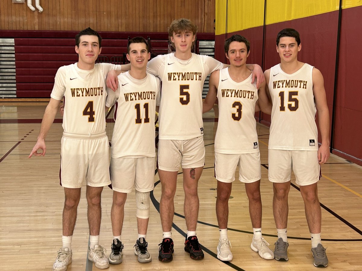HoopWhs's tweet photo. This “energy” unit played the last 2:42 of the 3rd quarter in a win last Friday night. Did not give up a point. +1 #DEFENSE #KRAZIES #FAMILY https://t.co/Qpjuk0dhMi