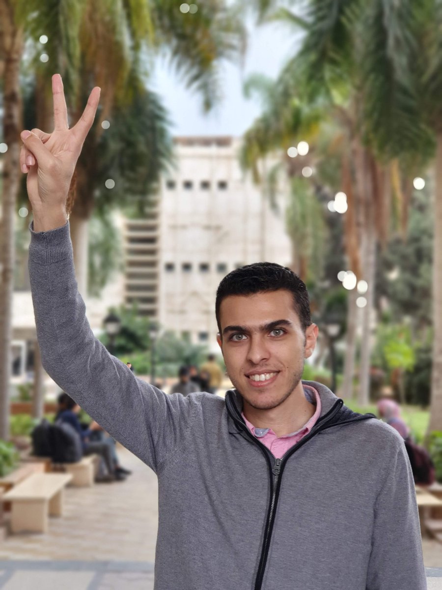 MuhammedGoda55's tweet photo. انا عاوز اقول اني كنت بدعي ربنا اجيب مجموع شايفه مستحيل حرفيا، بس المستحيل ده اتحقق وربنا اخجلني بكرمه كالعادة ❤️❤️
رسمياً بكالريوس الطب والجراحة جامعة الاسكندرية ❤️✌🏻 https://t.co/pLXrXXu4pB