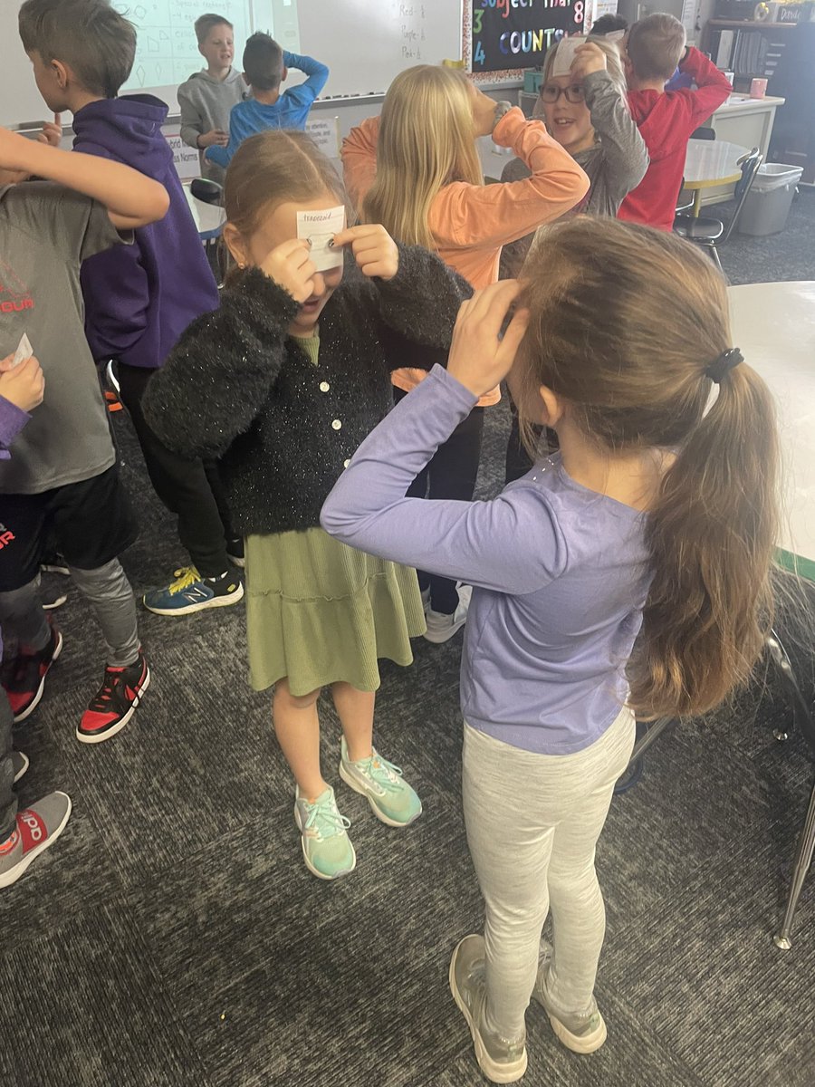 MrsDardenHLE's tweet image. These @HLEMustangs second graders are using the Lead4Ward strategy Who Am I? to practice for our vocabulary-rich geometry unit! #MathKISDMonthlyChallenge @KISDMathSquad