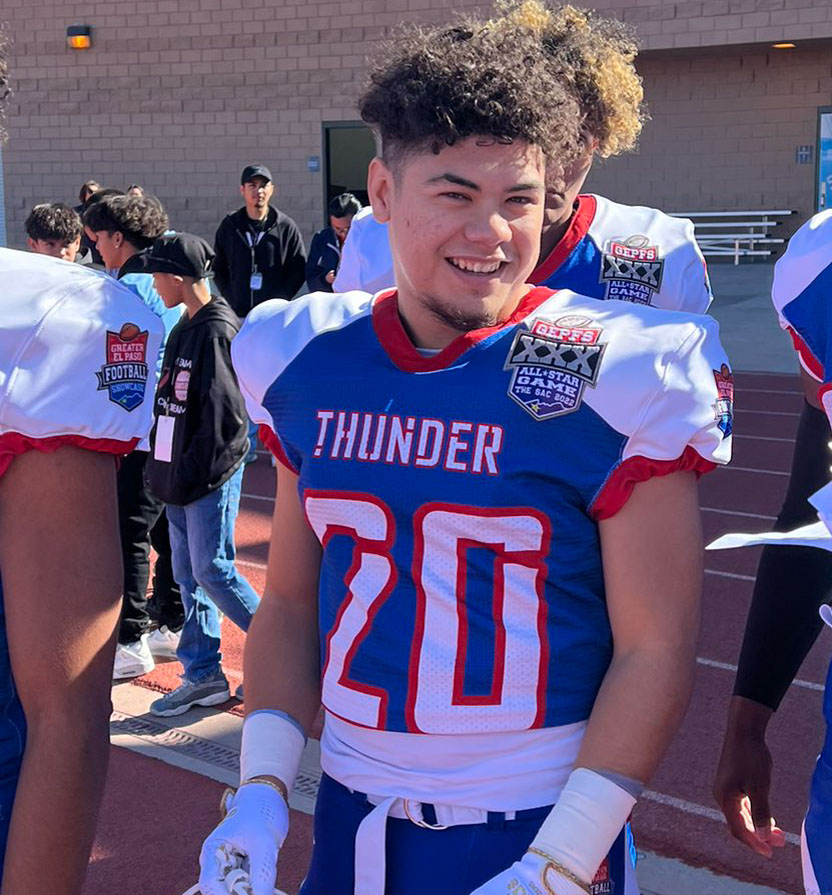 _AnthonyISD's tweet photo. Congratulations to Anthony High School senior Raymond Hernandez for representing Anthony ISD at the Greater El Paso Football Showcase over the holiday break! 👏
Photo courtesy: Raymond Hernandez and Sandra Espinoza https://t.co/7Mb8f1E1m9