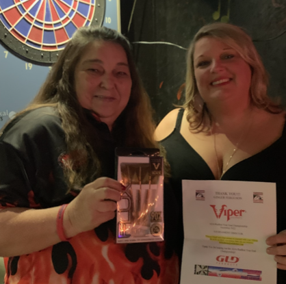AmericanDarters's tweet image. From our wonderful ADA Rep, Ginger Ferguson:
&quot;Thank you, ADA and VIPER, for my new steel tip dart set! 
I wanted to take a pic with my host location bar owner, Virginia, who helps support the Nightly Tournaments at Midway Bar in Dyersburg Tn.&quot;

#adafamily #viper #gldproducts