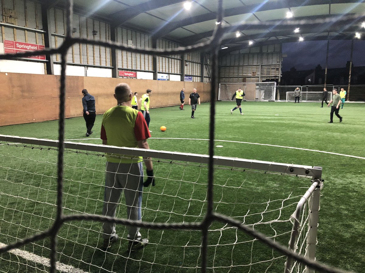 startingoverCIC's tweet photo. Great football therapy session tonight with the skins winning a really close game and the lads collecting their winter warmer packs thanks to @KnowsleyCouncil ❤️ https://t.co/Dhufn3XRj4