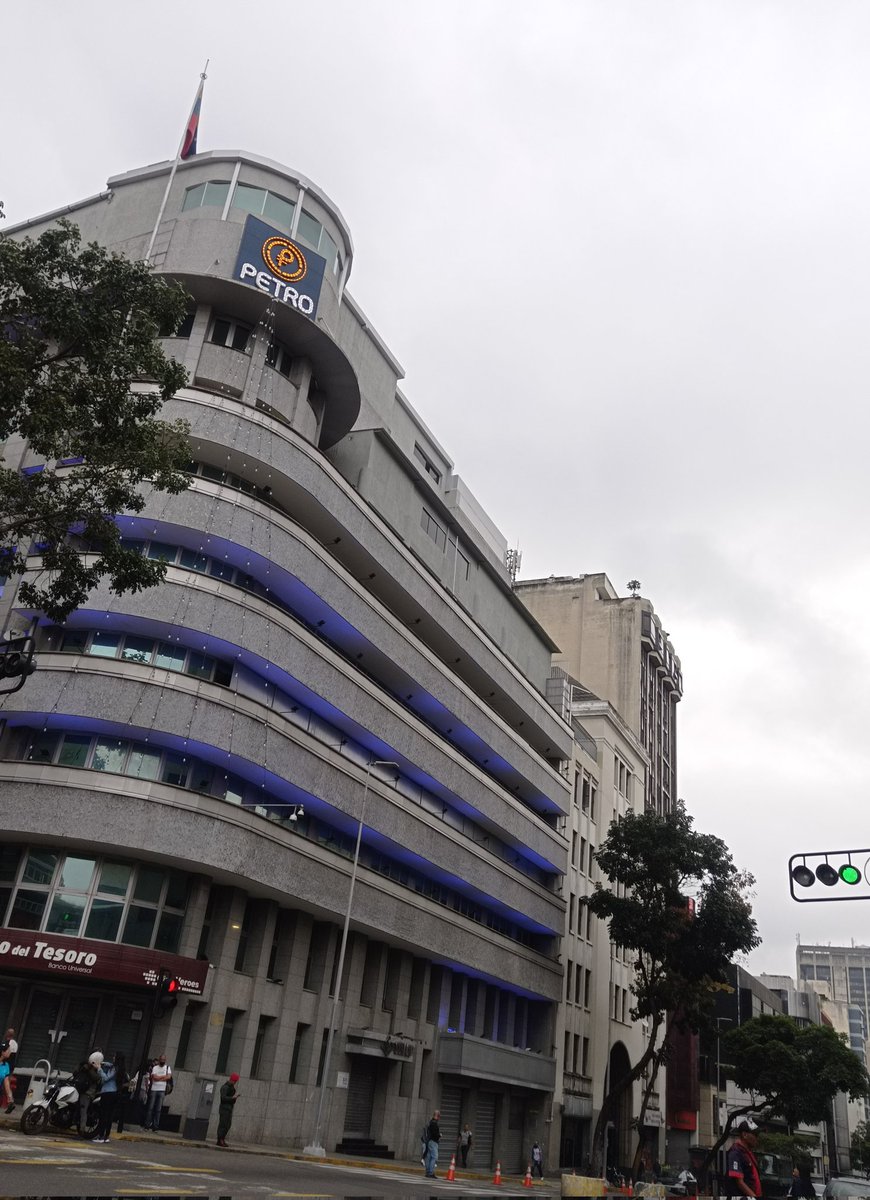 mafersanchez221's tweet photo. 💃 Amigos esto nos Interesa, vende tus criptomonedas ingresando por el links https://t.co/Ht32EiCdzp te pones al tanto y recargas tus 🪫 #RegresamosALaEscuela2023
#APP
#Ene9
#poupettekenza https://t.co/5jsiSrHJWK