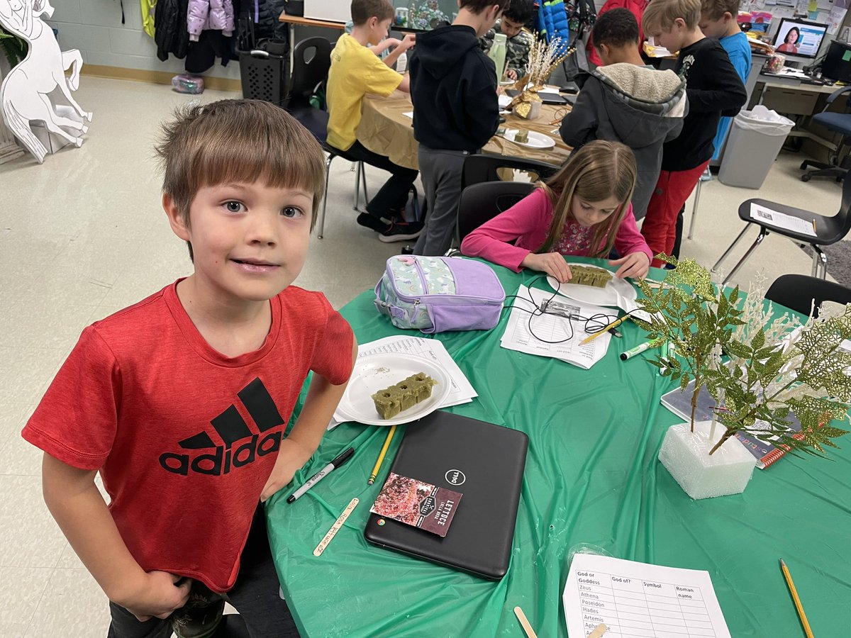 Camille Webb tweet media