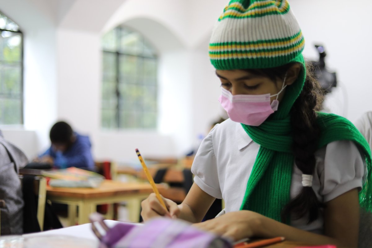 Mincyt_VE's tweet photo. «En Venezuela, cada escuela es un territorio de paz».

Con estas palabras, la vicepresidenta sectorial @Gabrielasjr acompañó el regreso a las aulas de clase, este lunes. 

Lee más detalles 👉🏻: https://t.co/d5iFd5IBv4. https://t.co/v3BjDE8EhB