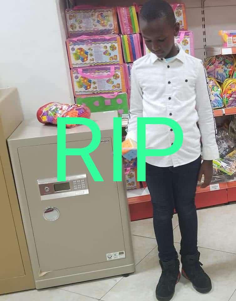 IGIHE's tweet photo. Umwana witwa Kenny Mugabo uri muri 25 bakomerekeye mu mpanuka y’imodoka yari ibajyanye ku ishuri mu gitondo cyo kuri uyu wa Mbere yitabye Imana. Yigaga mu mwaka wa Gatanu. https://t.co/JMvx8bmxvv